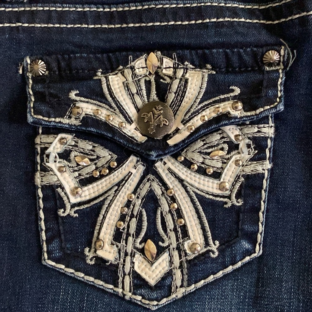 Jeans - Picture 3 of 4